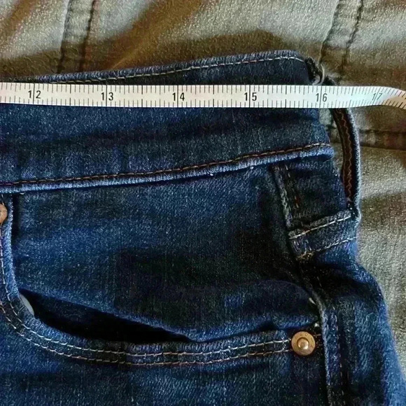 Levi’s 505 straight leg jeans. Dark wash. Size 12. EUC - Picture 9 of 10